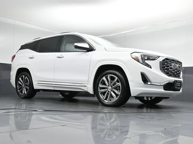 Used 2020 GMC Terrain Denali w/ Denali Premium Package AWD/4WD image 35