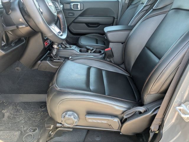 Used 2022 Jeep Wrangler Unlimited Rubicon w/ Trailer Tow Package image 12