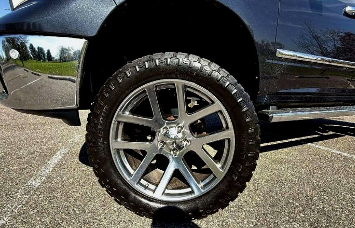 Used 2015 RAM 1500 Lone Star image 17