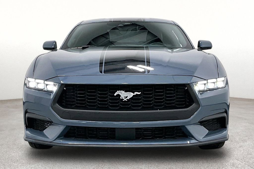 Used 2024 Ford Mustang Premium RWD image 5