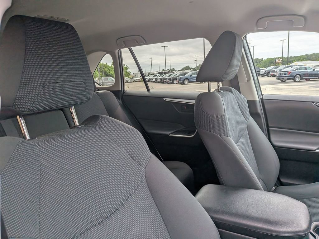 Used 2020 Toyota RAV4 LE w/ All Weather Liner Package FWD image 26