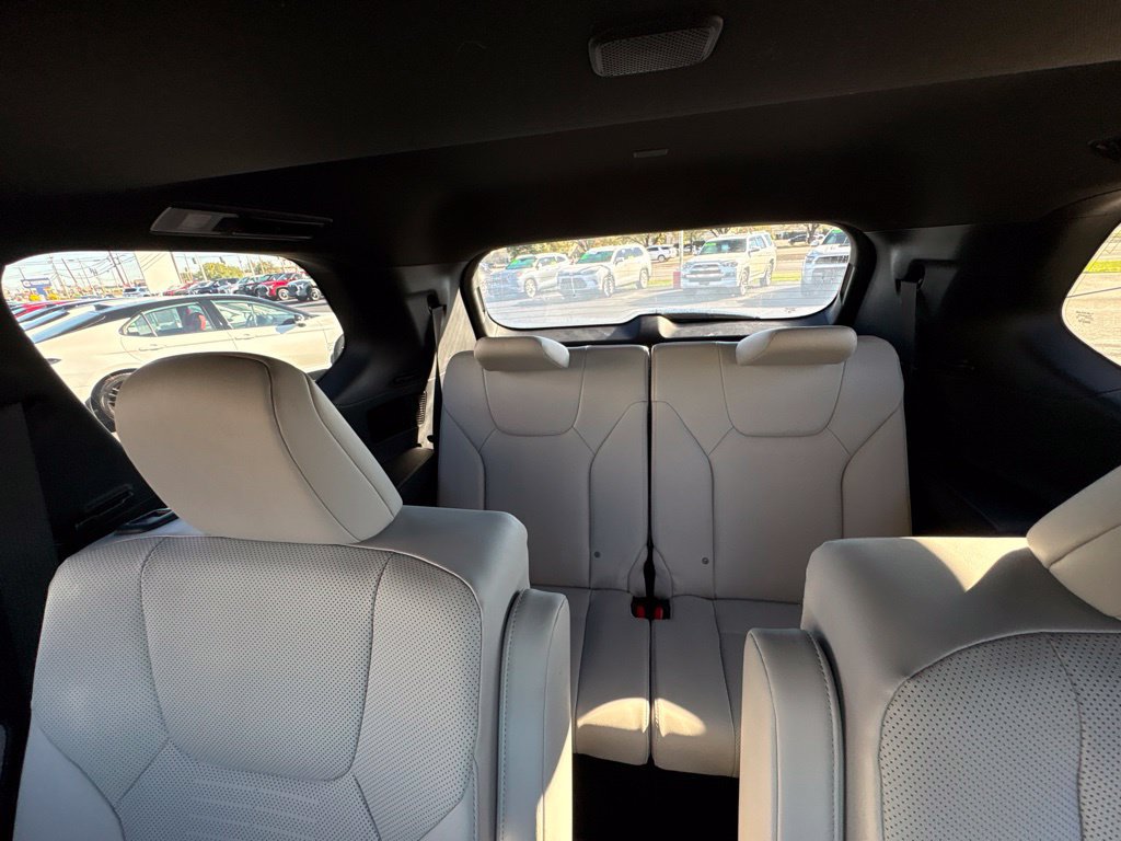 Used 2026 Lexus TX 350 AWD w/ Technology Package image 27