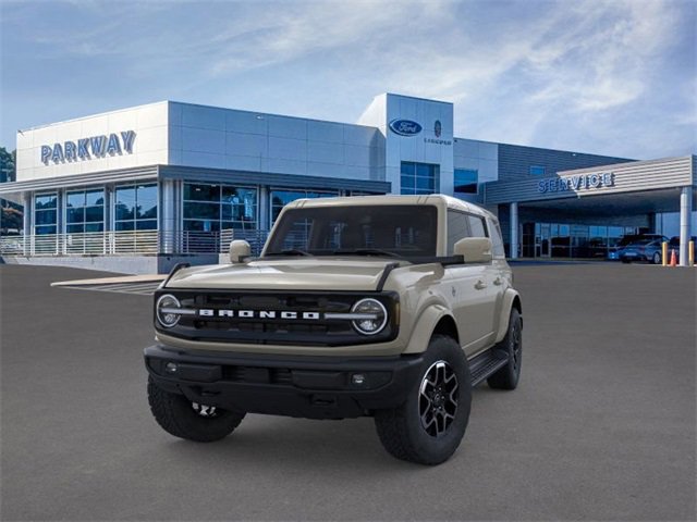 New 2025 Ford Bronco Outer Banks image 2