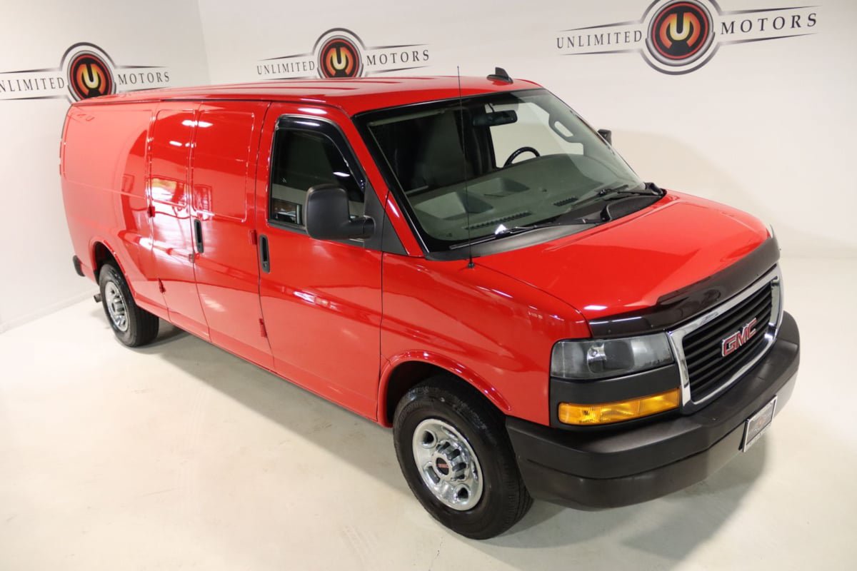Used 2023 GMC Savana 3500 Extended w/ Driver Convenience Package RWD image 9