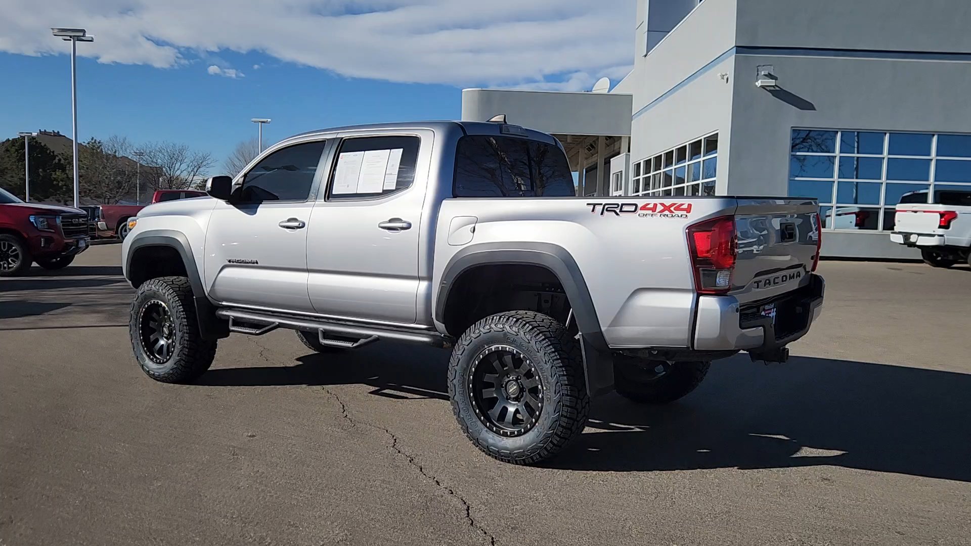 Used 2019 Toyota Tacoma TRD Off-Road image 12