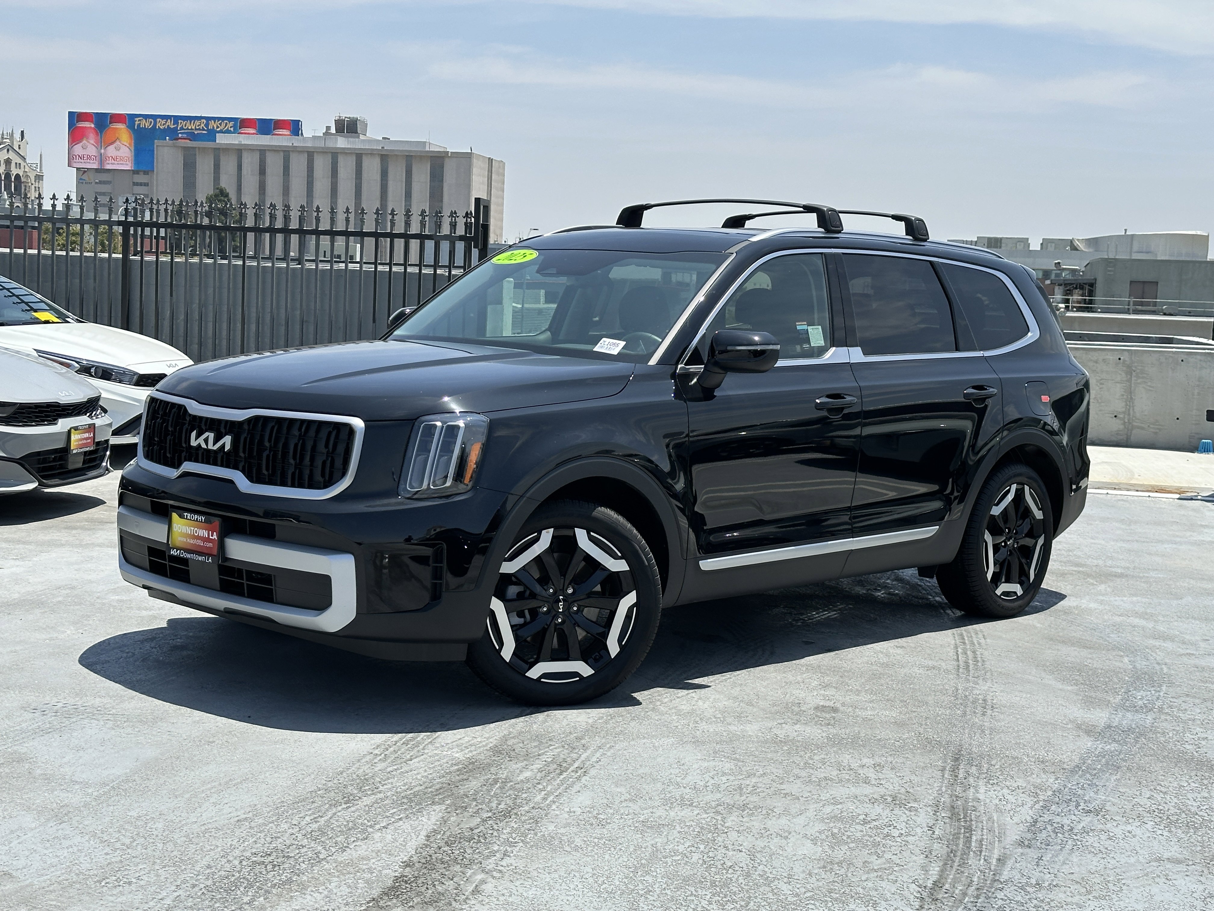 Certified 2025 Kia Telluride EX FWD image 2