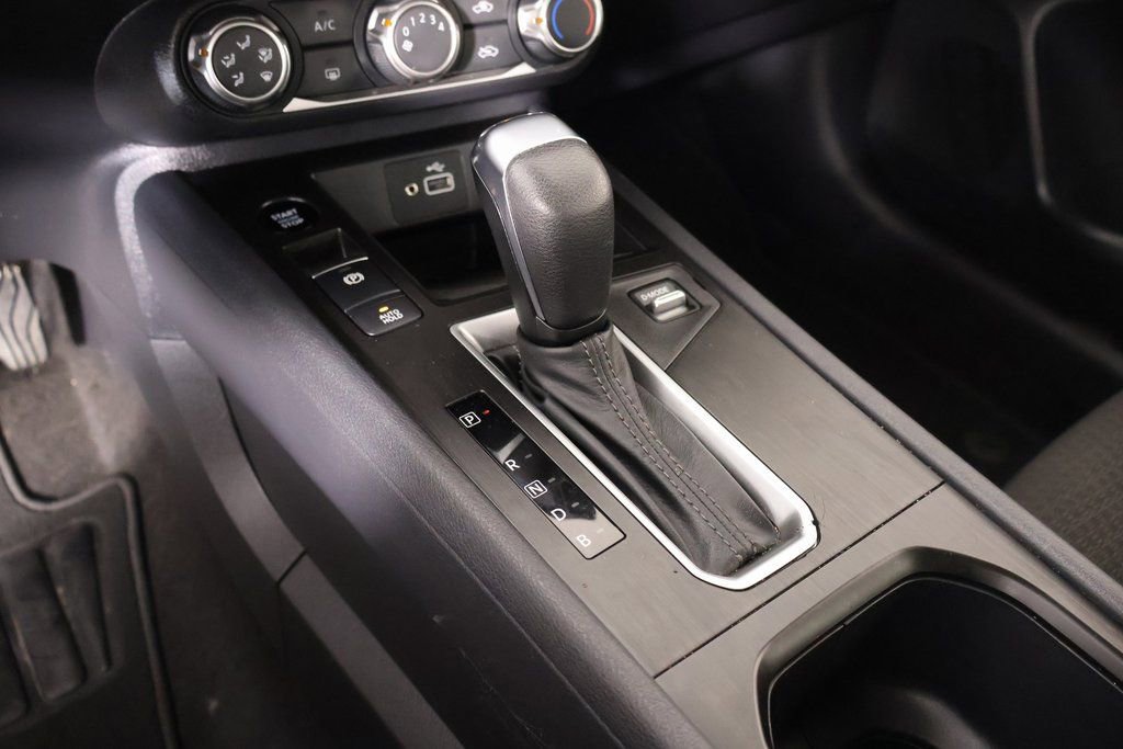 Used 2025 Nissan Kicks S image 7