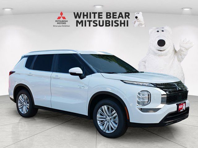 New 2025 Mitsubishi Outlander ES