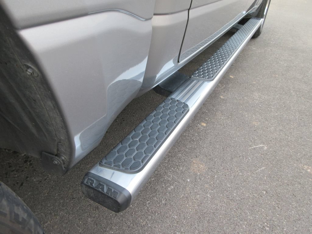 Used 2021 RAM 1500 Big Horn AWD/4WD image 12