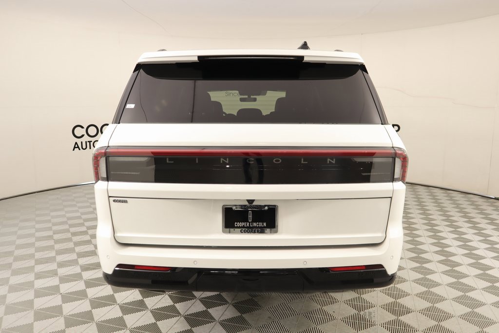 New 2025 Lincoln Navigator L Reserve w/ Jet Appearance Package image 23