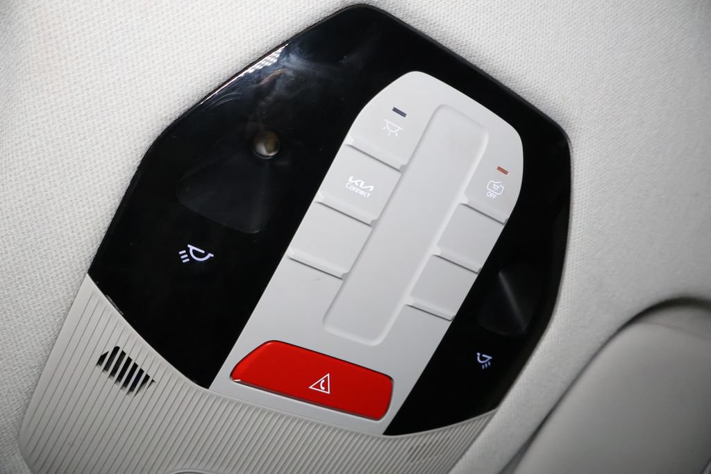 Used 2025 Kia K4 FWD image 23