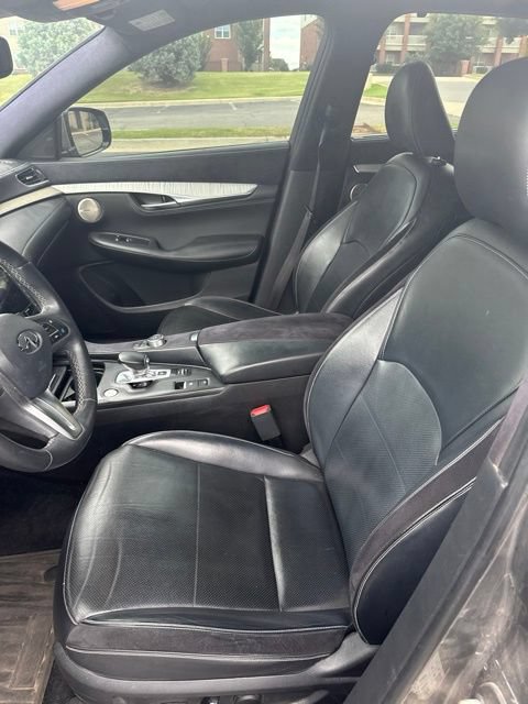 Used 2019 INFINITI QX50 Essential w/ Sensory Package AWD/4WD image 6