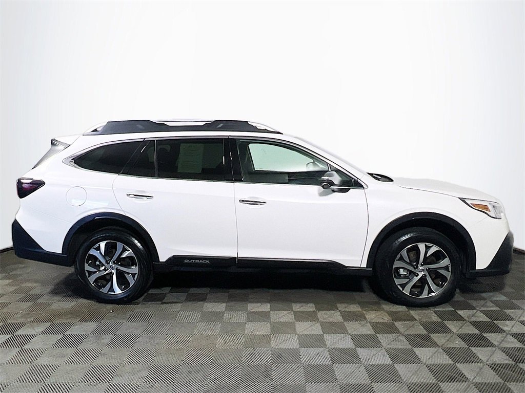 Used 2022 Subaru Outback Touring XT image 9
