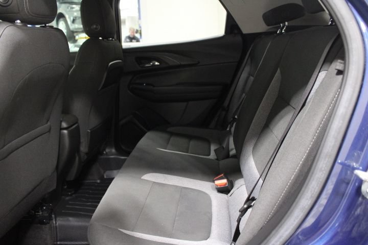 Used 2022 Chevrolet TrailBlazer LT AWD/4WD image 21