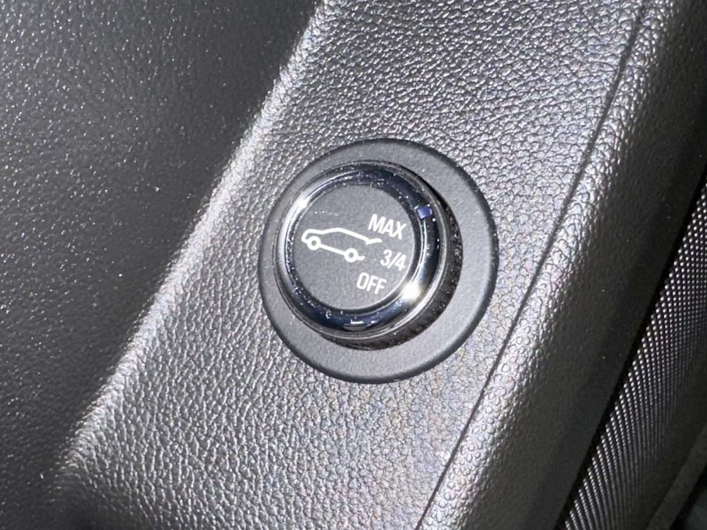 Certified 2023 Chevrolet Traverse LT AWD/4WD image 20