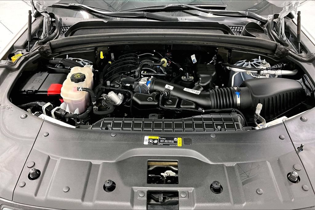 Used 2024 Jeep Grand Cherokee Limited RWD image 11