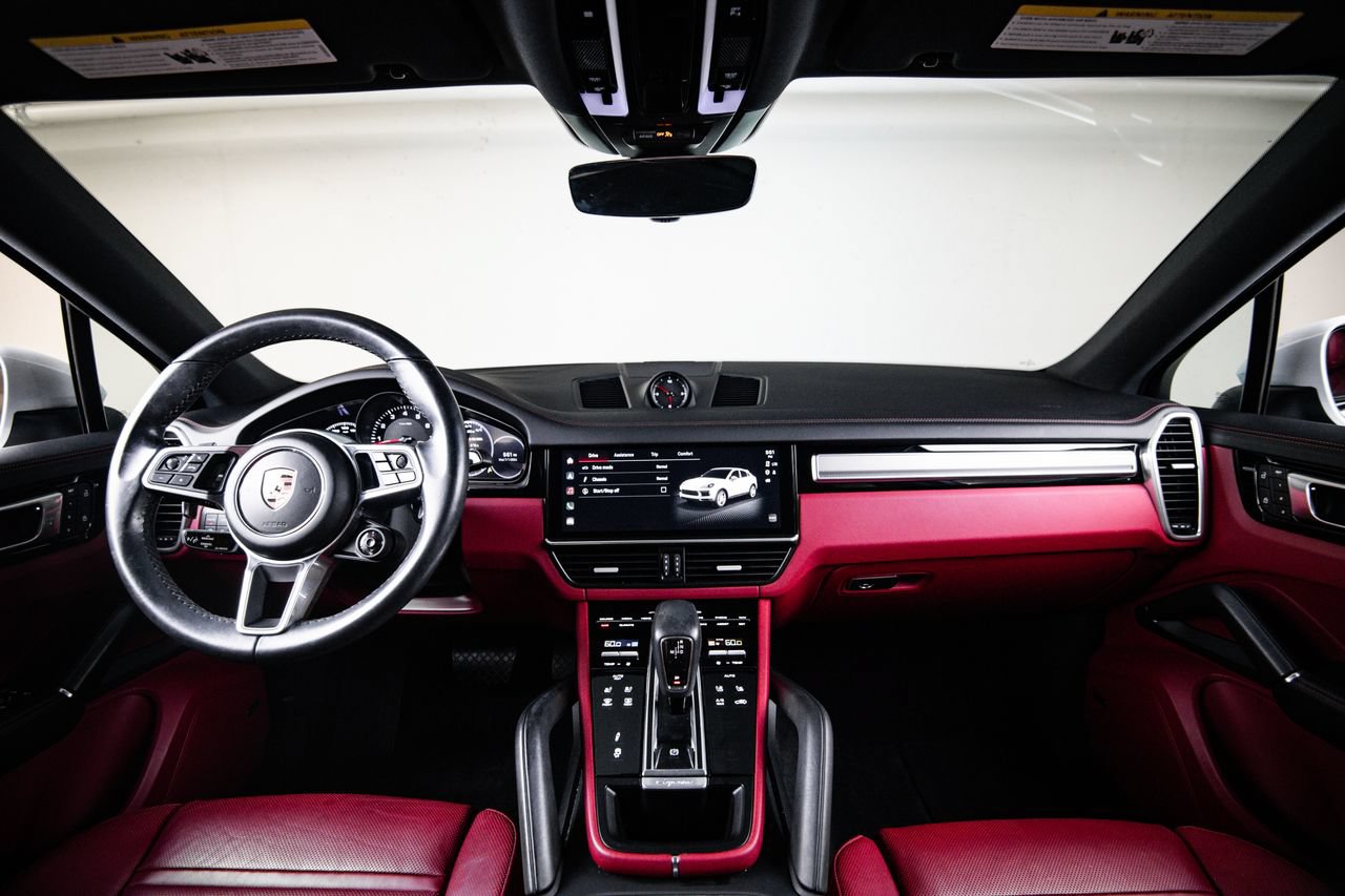 Certified 2023 Porsche Cayenne Platinum Edition AWD/4WD image 25