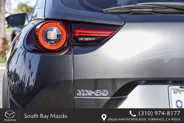 Certified 2023 MAZDA MX-30 Electric w/ Premium Plus Pkg image 9
