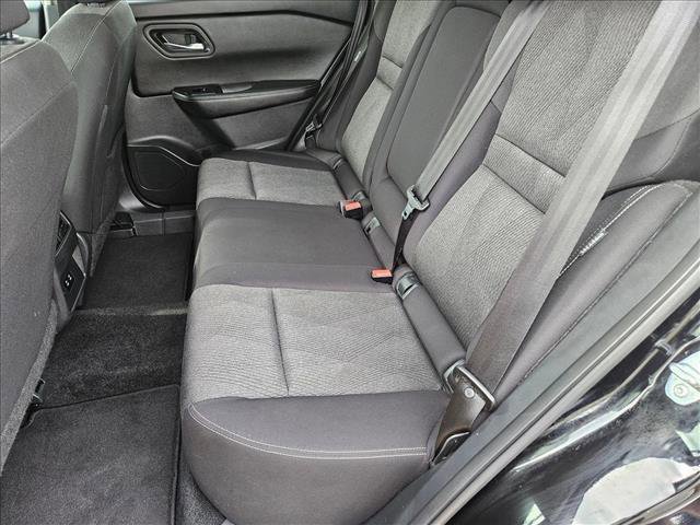 Used 2024 Nissan Rogue SV image 17