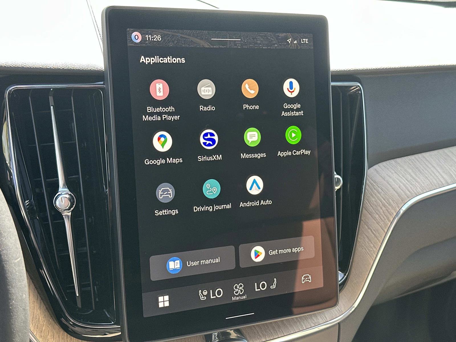 Certified 2026 Volvo XC60 B5 Plus w/ Protection Package Premier image 11