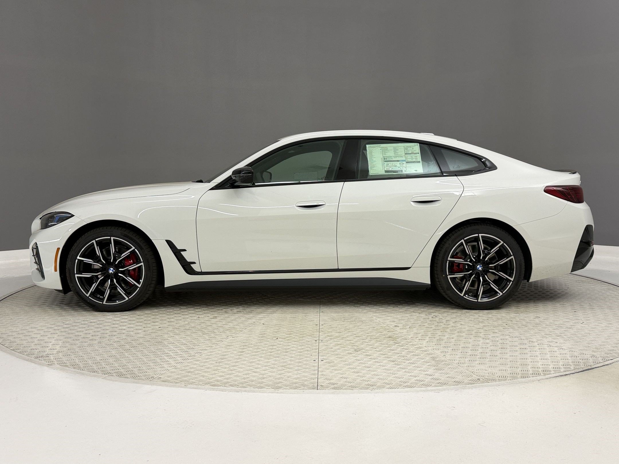 New 2026 BMW i4 eDrive40 w/ M Sport Package RWD image 2
