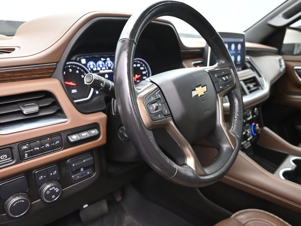 Used 2021 Chevrolet Tahoe High Country w/ Premium Package image 12