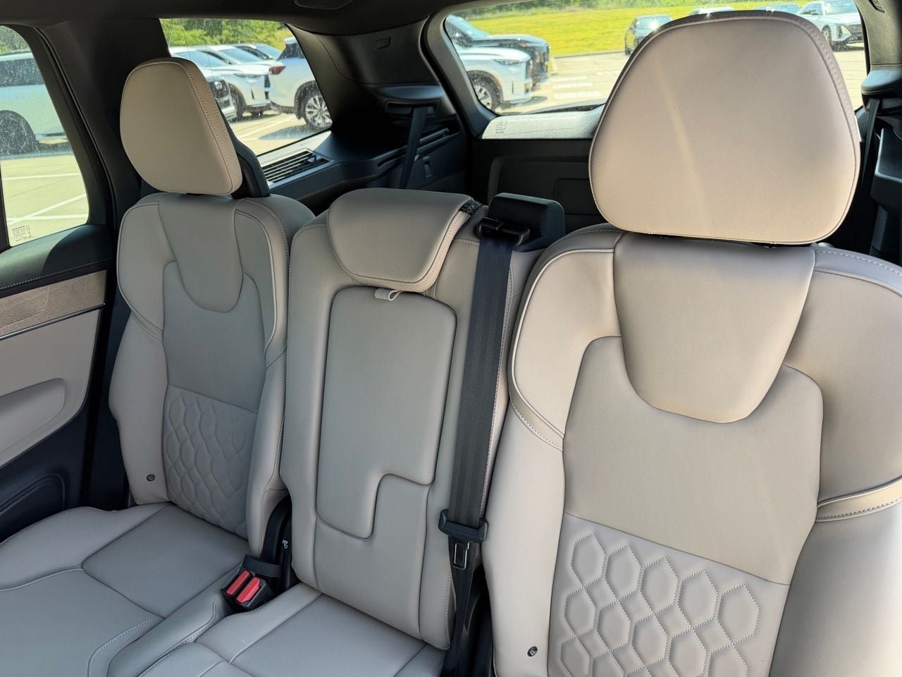 New 2026 Volvo XC90 B5 Plus AWD/4WD image 23