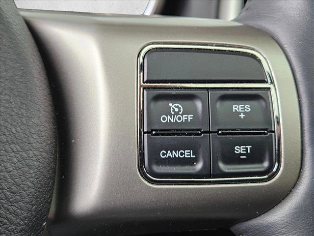 Used 2013 Jeep Grand Cherokee Limited w/ Luxury Group II image 17