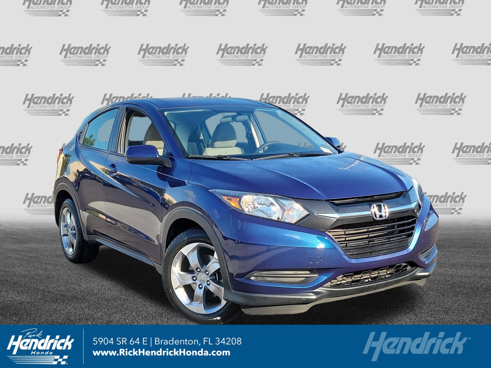 Used 2017 Honda HR-V LX image 1