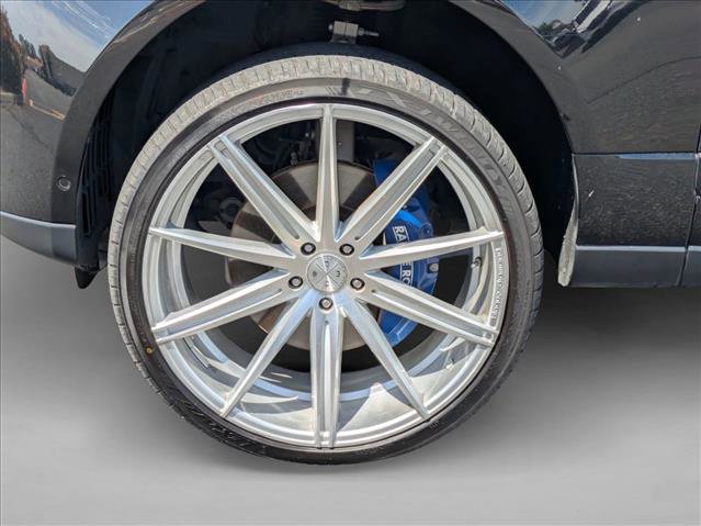 Used 2020 Land Rover Range Rover HSE image 23