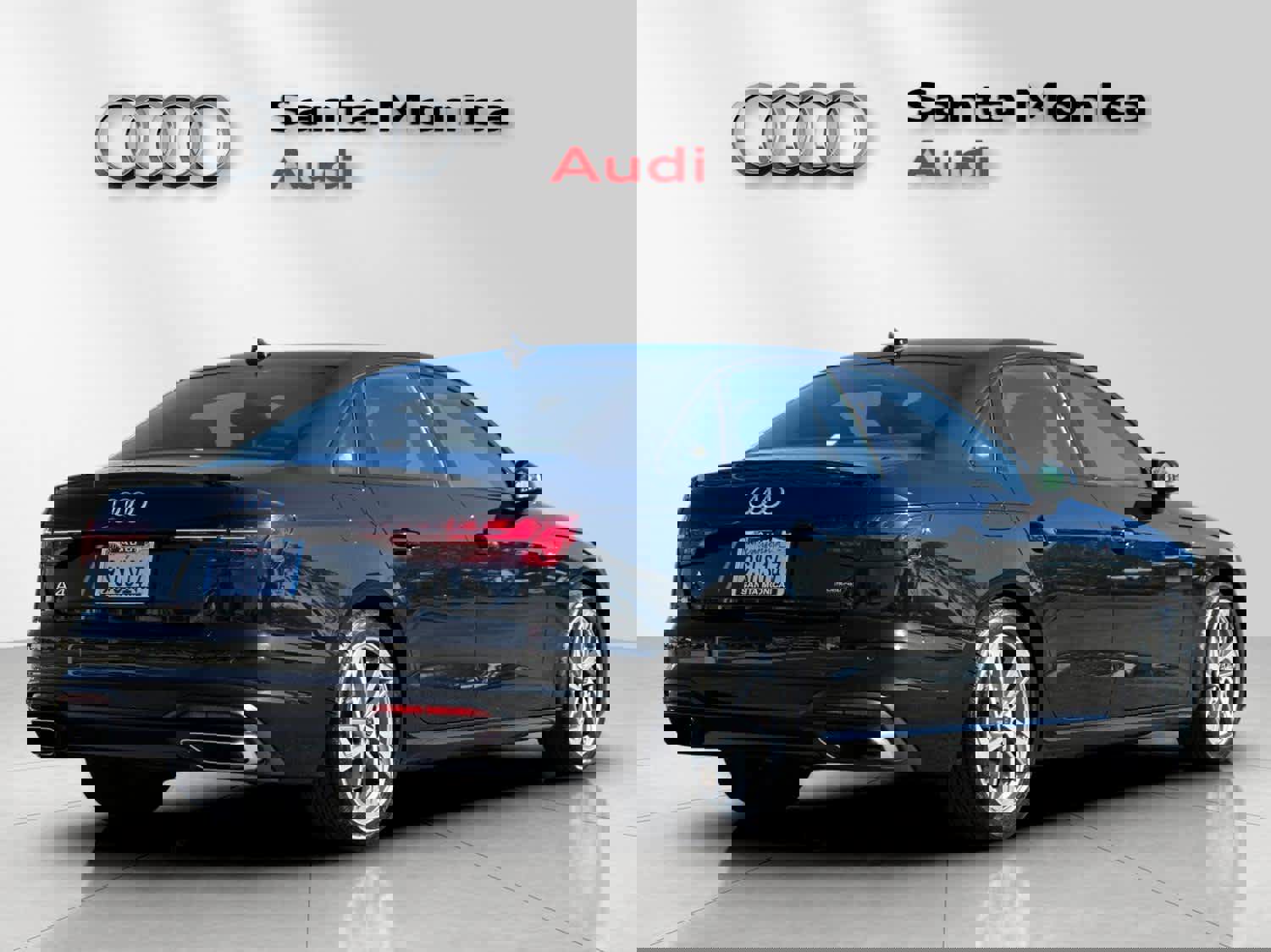 Used 2025 Audi A4 2.0T Premium w/ Convenience Package image 2