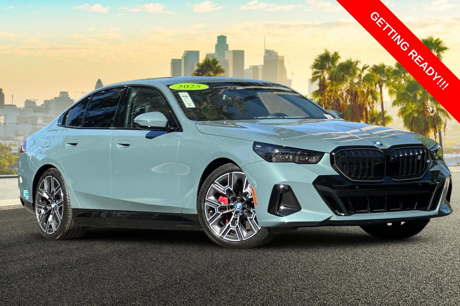 Used 2025 BMW i5 eDrive40i w/ M Sport Package image 2