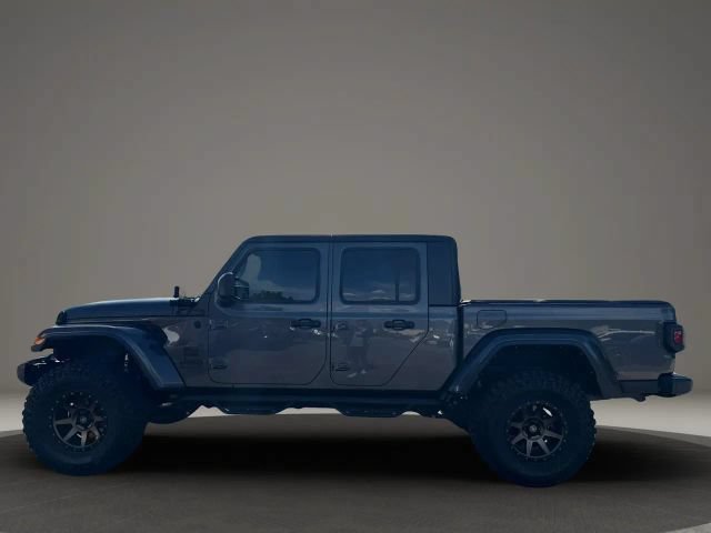 Used 2021 Jeep Gladiator Sport AWD/4WD image 2