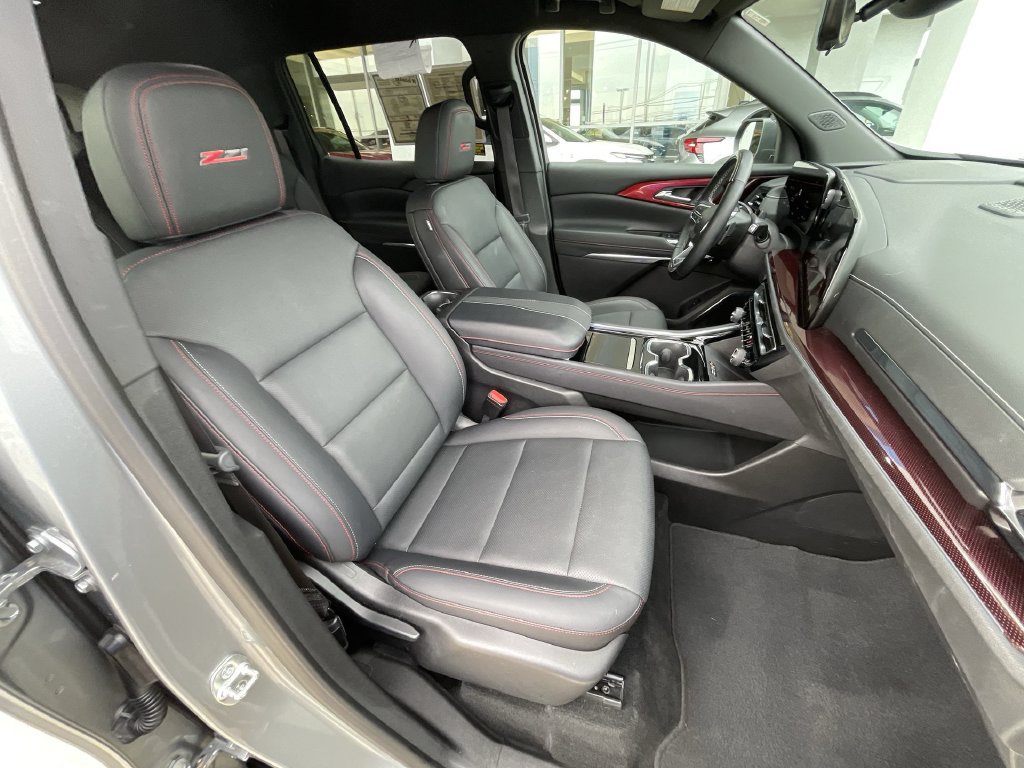 Certified 2025 Chevrolet Traverse Z71 w/ Enhanced Driving Package AWD/4WD image 27