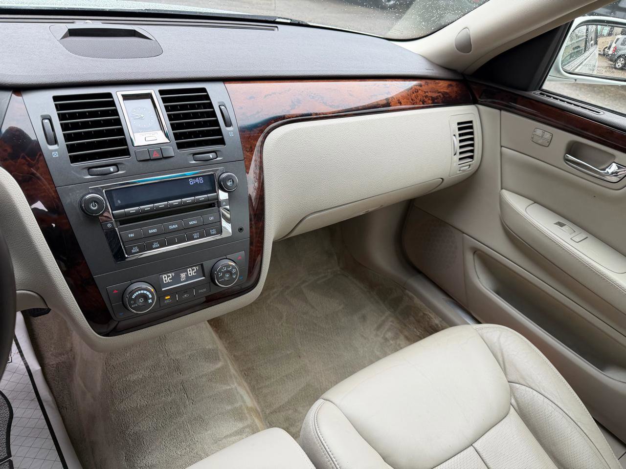 Used 2009 Cadillac DTS FWD image 12