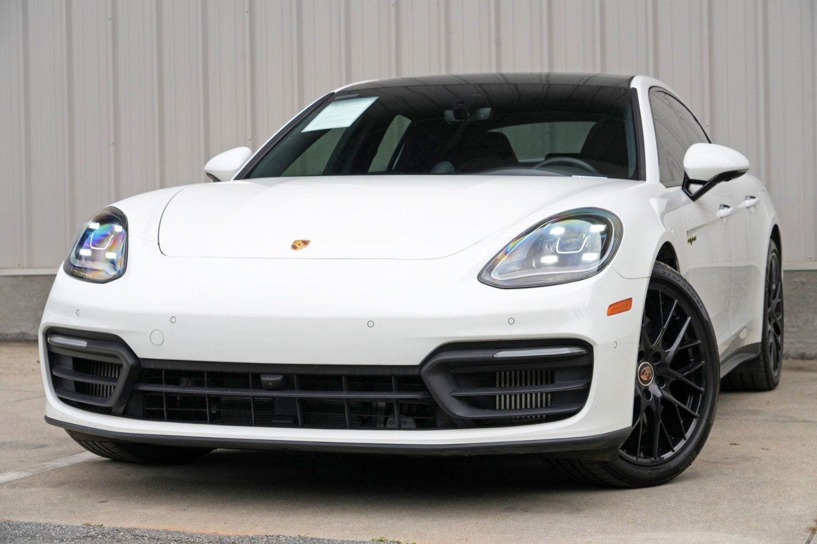 Used 2022 Porsche Panamera 4S w/ Premium Package AWD/4WD image 3