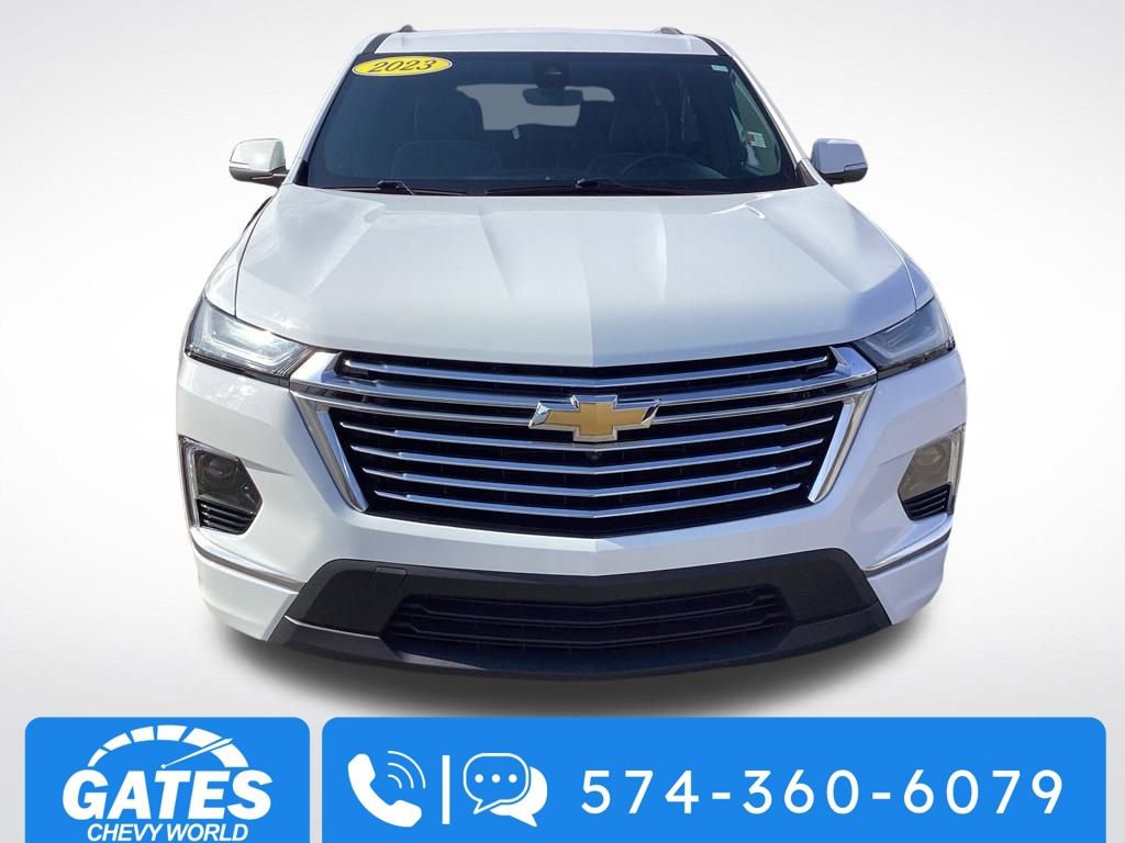 Used 2023 Chevrolet Traverse Premier image 2