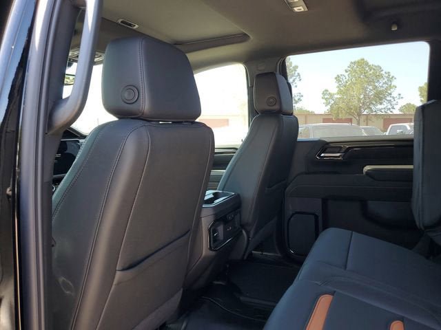 New 2026 GMC Sierra 2500 AT4 w/ AT4 Premium Plus Package AWD/4WD image 11