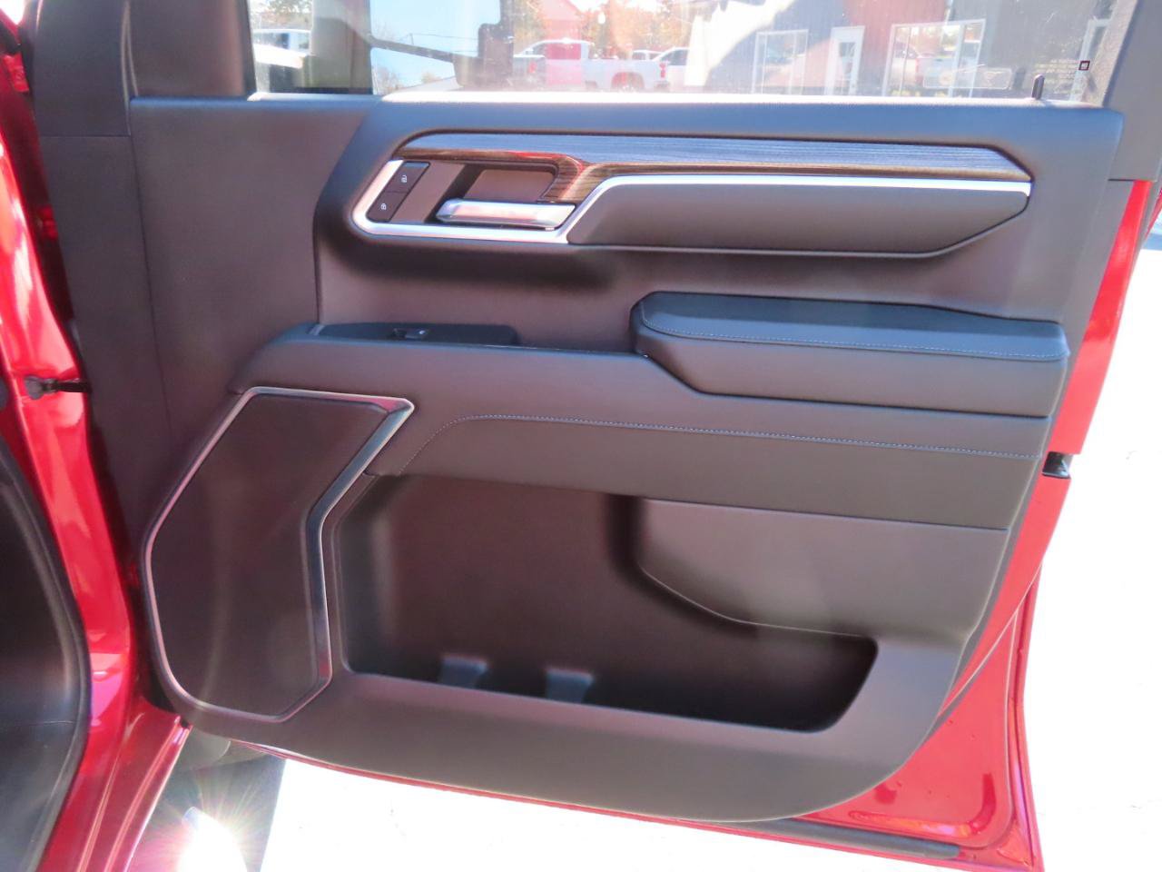 Used 2024 Chevrolet Silverado 2500 LT AWD/4WD image 50