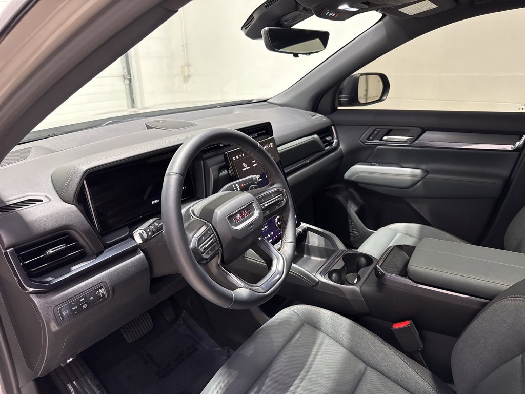 Used 2026 GMC Terrain AT4 w/ Convenience Package III image 11