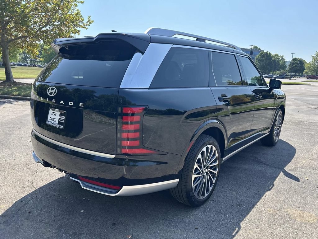Used 2026 Hyundai Palisade Calligraphy FWD image 7