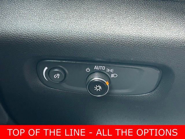 Used 2023 Chevrolet Traverse High Country image 21