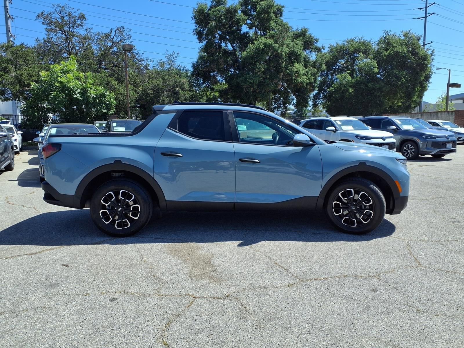 Used 2022 Hyundai Santa Cruz SEL w/ Activity Package image 3