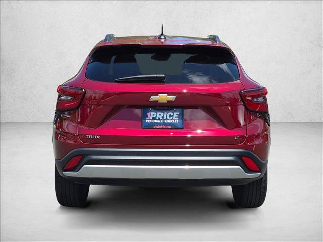 Used 2024 Chevrolet Trax LT w/ Driver Confidence Package FWD image 7