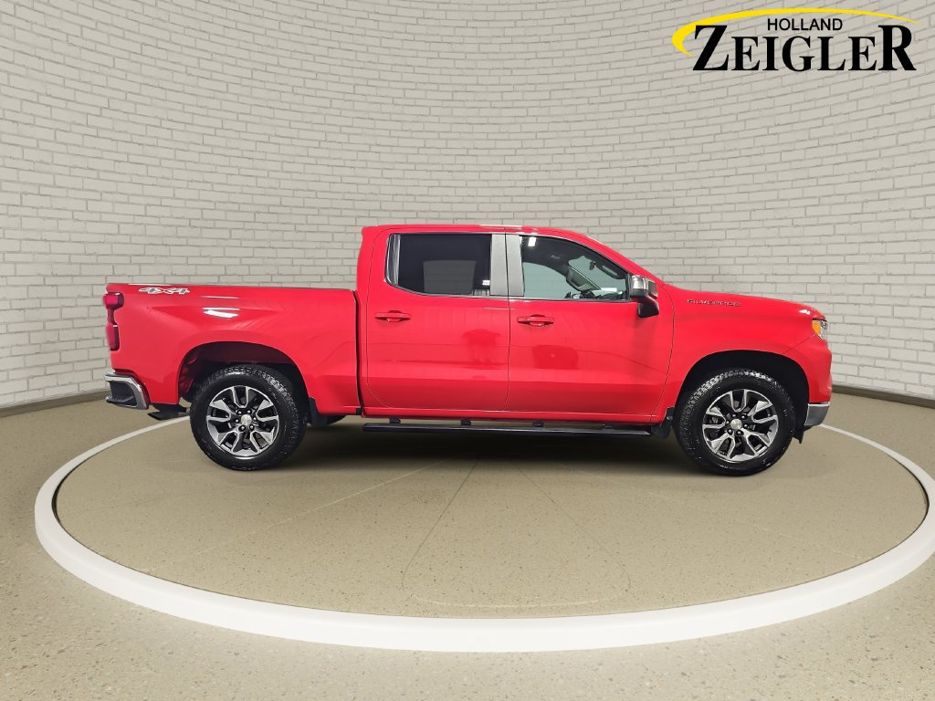 Used 2024 Chevrolet Silverado 1500 LT AWD/4WD image 4