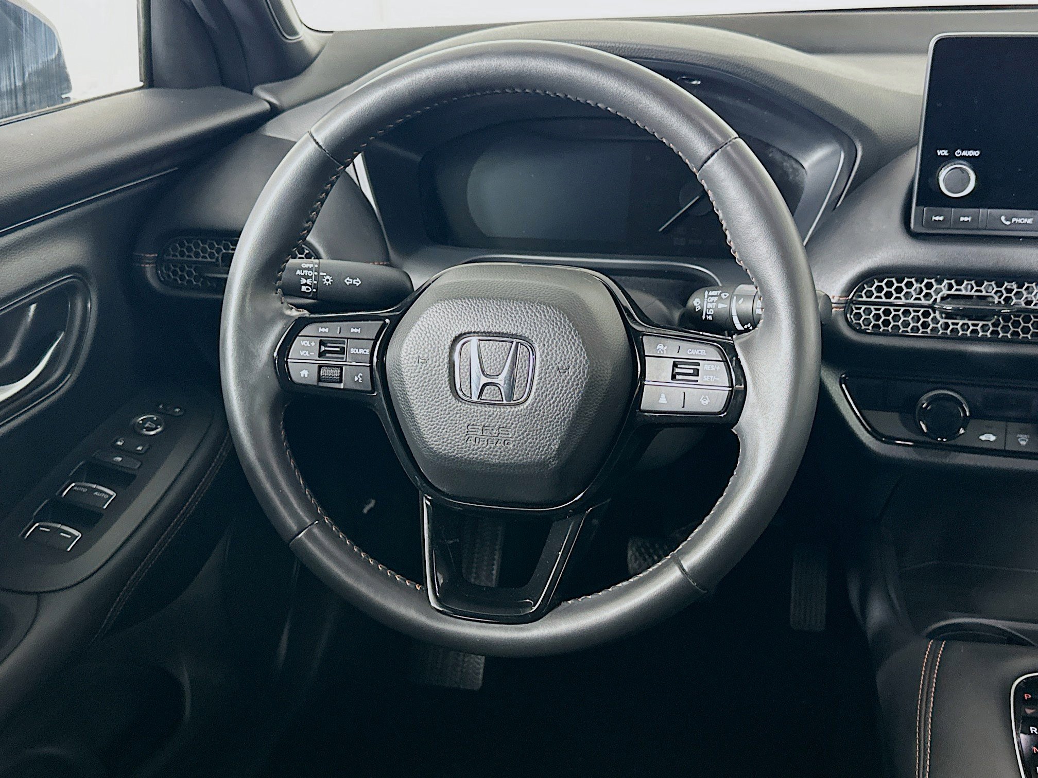 Used 2025 Honda HR-V Sport image 18