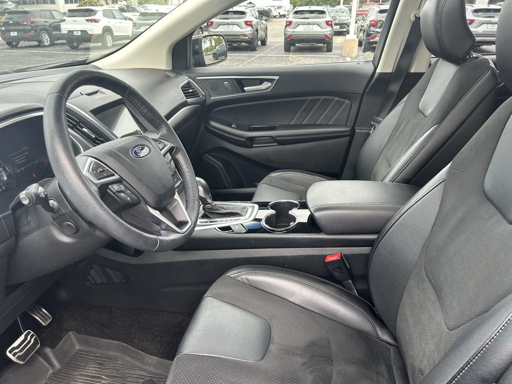 Used 2018 Ford Edge Sport w/ Equipment Group 401A AWD/4WD image 9