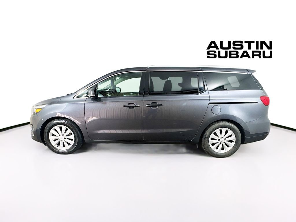 Used 2018 Kia Sedona EX image 4