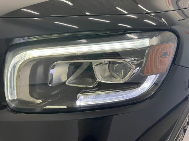 Used 2022 Mercedes-Benz GLB 250 image 31