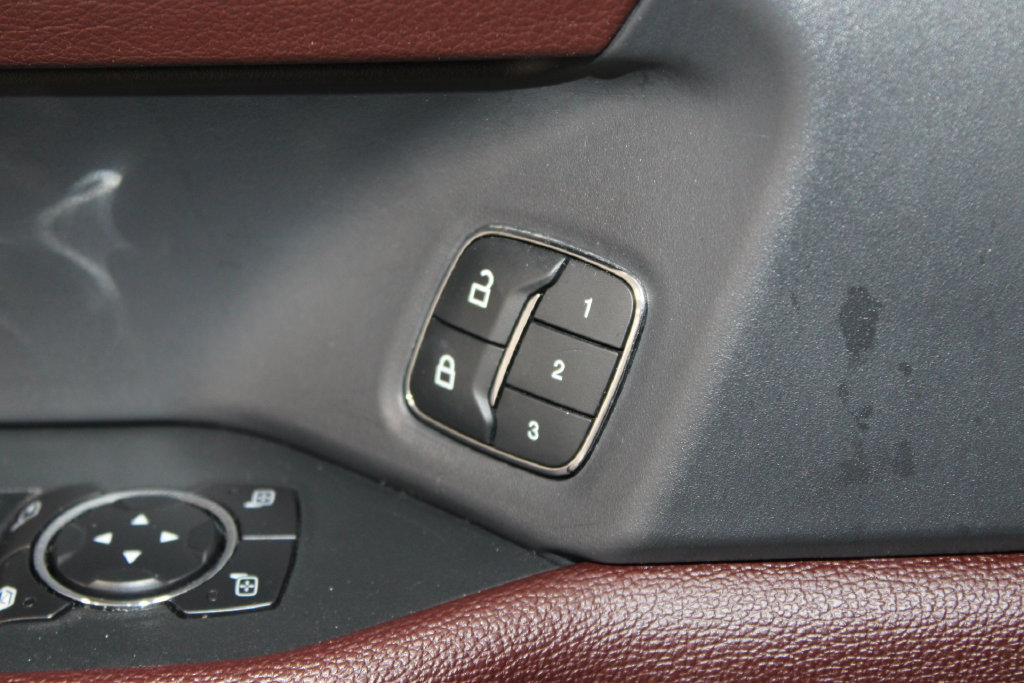 Used 2022 Ford Expedition Limited AWD/4WD image 40